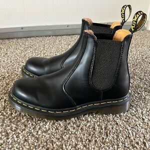 2976 WOMEN'S SMOOTH LEATHER CHELSEA BOOTS